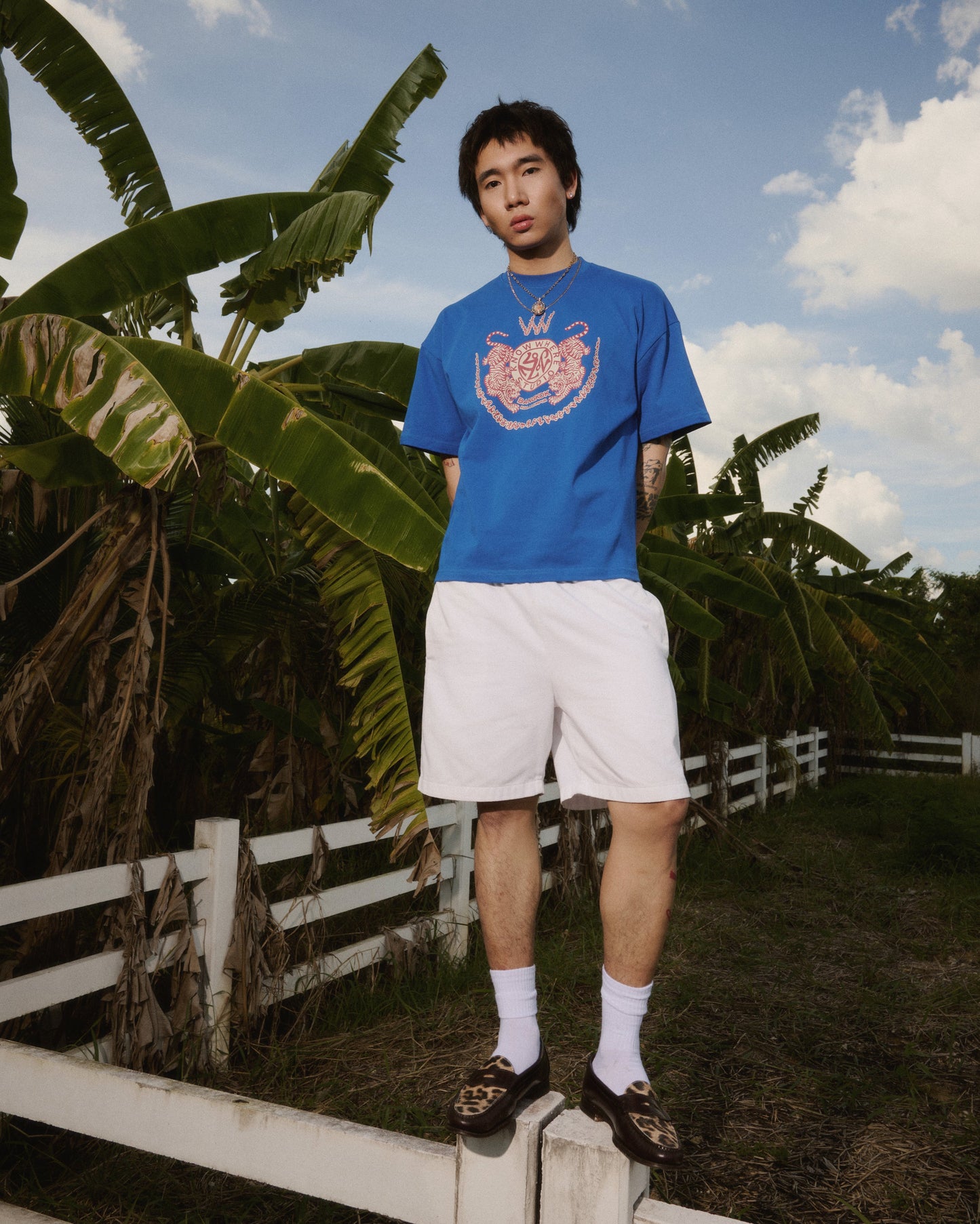 KNOWWHERE LOVE MANTRA TEE