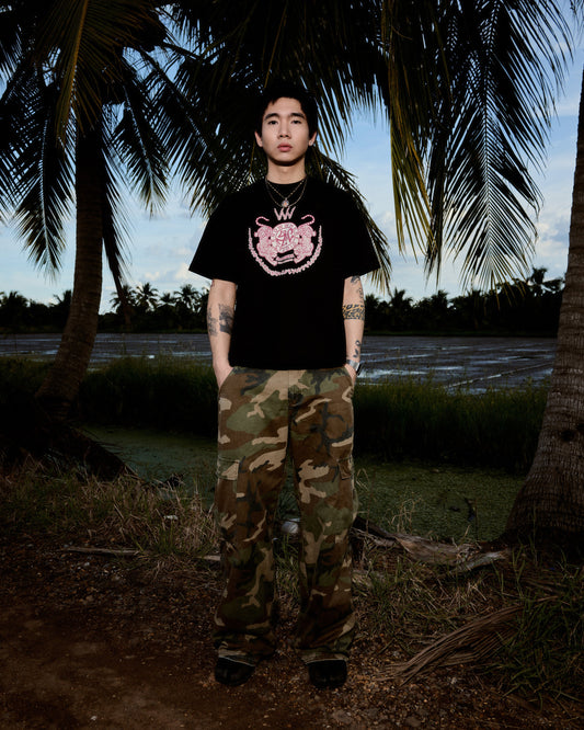 KNOWWHERE LOVE MANTRA TEE