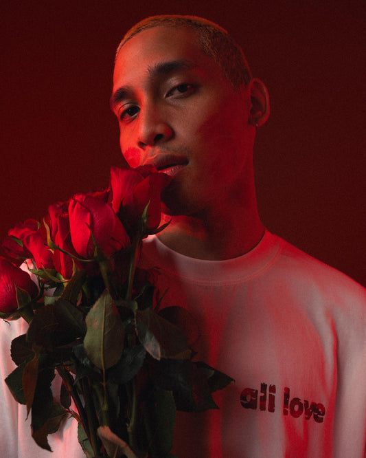 ALL LOVE LIPSTICK STAIN TEE