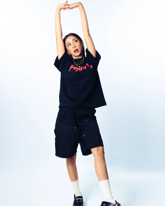 EDGING TO THIS TEE