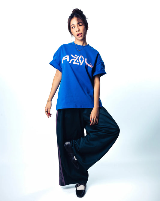EDGING TO THIS TEE